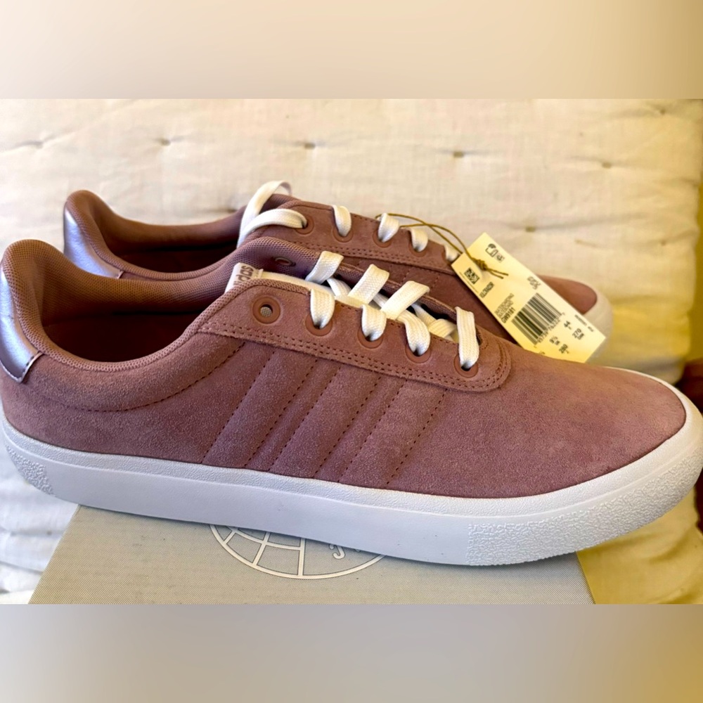 Adidas VULCRAID3R Skate shoe Women’s Size 11